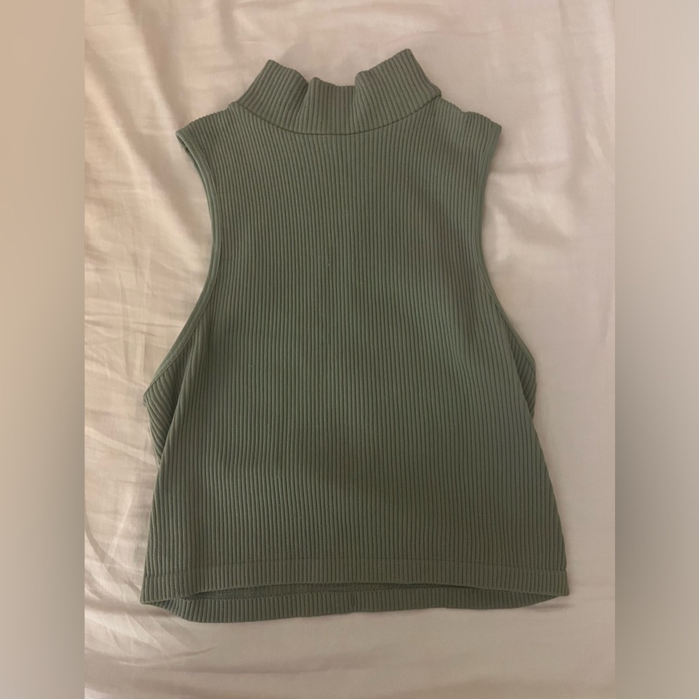Zara olive green top size xs-s